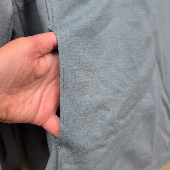 Orvis Front pocket Pullover Cowl Neck Top Size M - Picture 6 of 8